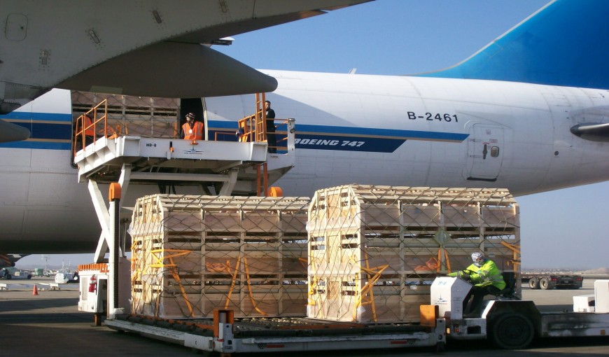 示范到加拿大空运公司